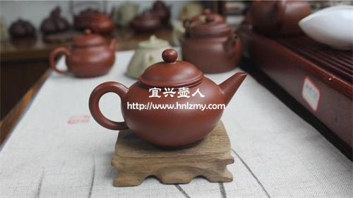 与普通茶具比紫砂壶并不算贵