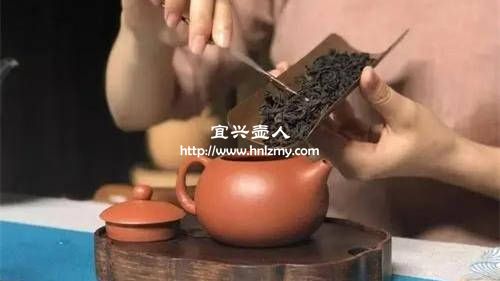 紫砂壶更换茶叶步骤