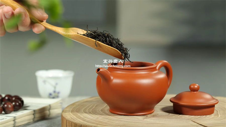 紫砂壶应该配什么茶叶好？不同泥料配不同茶！