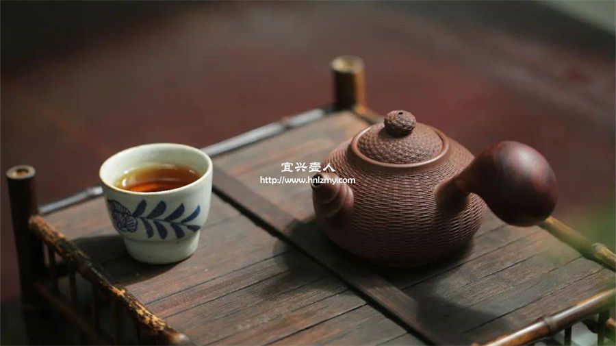 紫砂壶应该配什么茶叶好？不同泥料配不同茶！